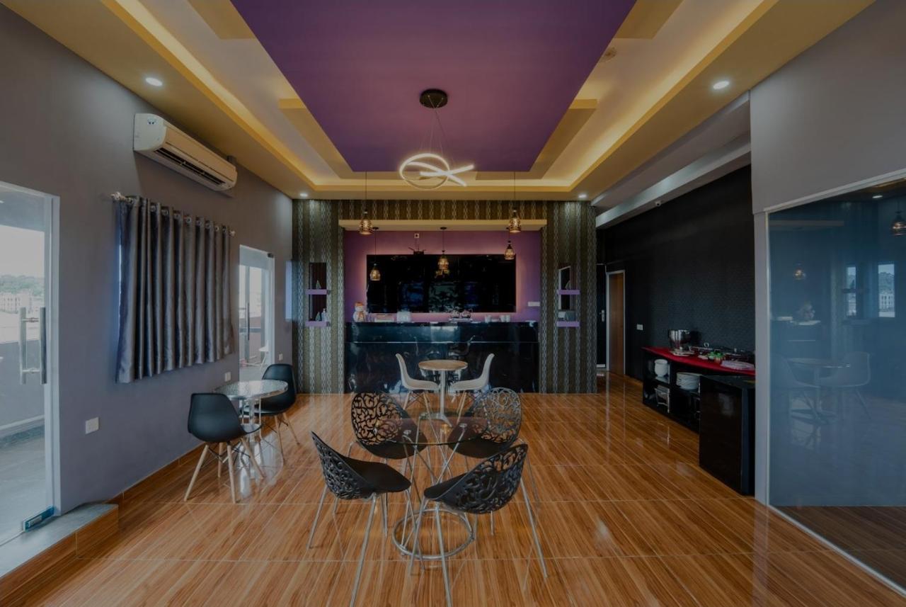 Osaka Hotel Batam Nagoya Buitenkant foto