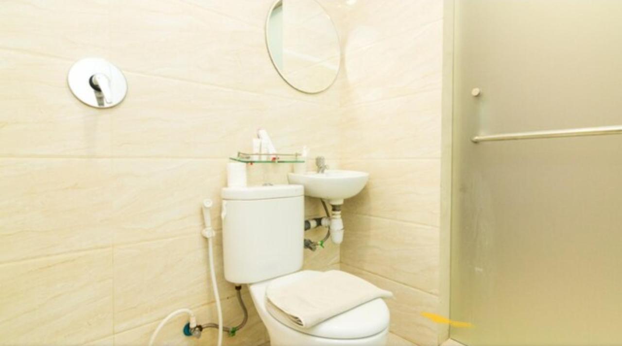 Osaka Hotel Batam Nagoya Buitenkant foto
