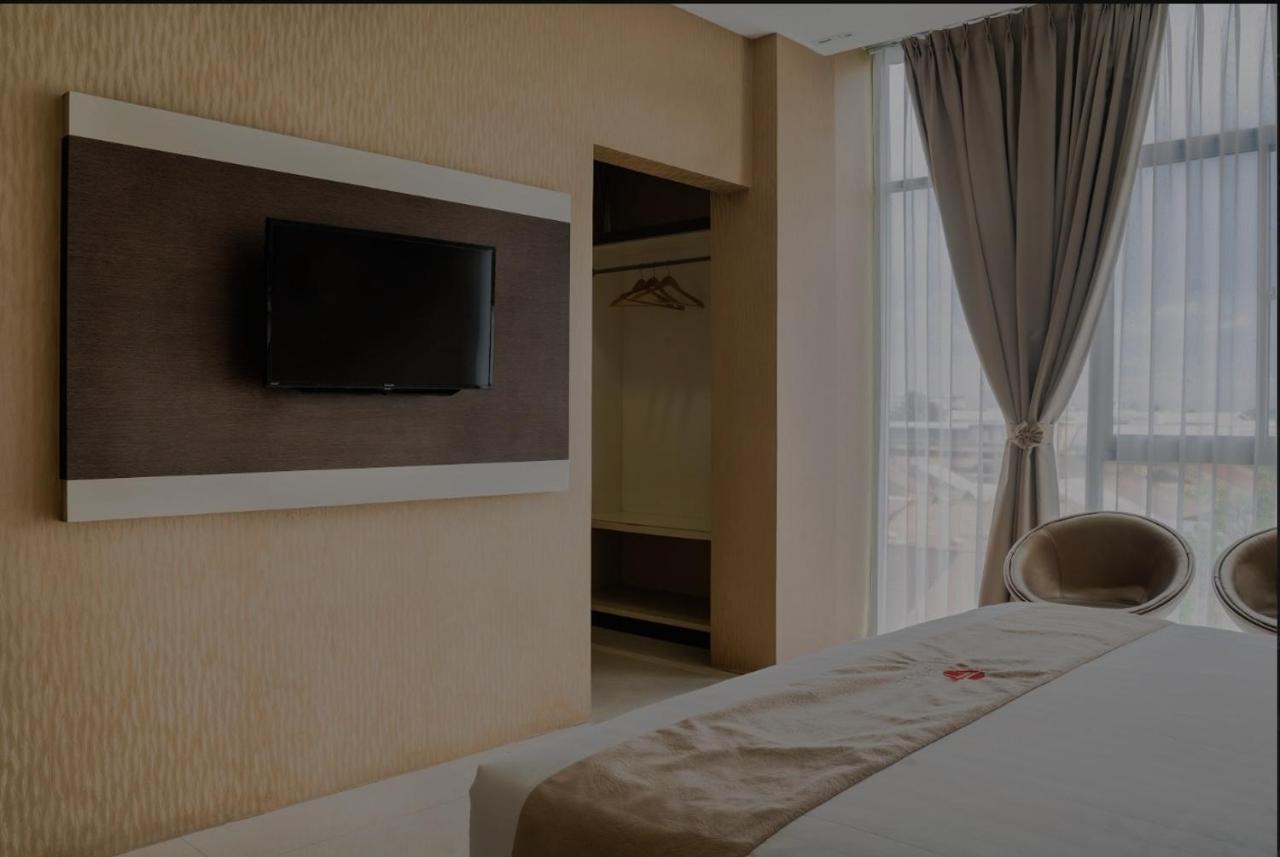 Osaka Hotel Batam Nagoya Buitenkant foto